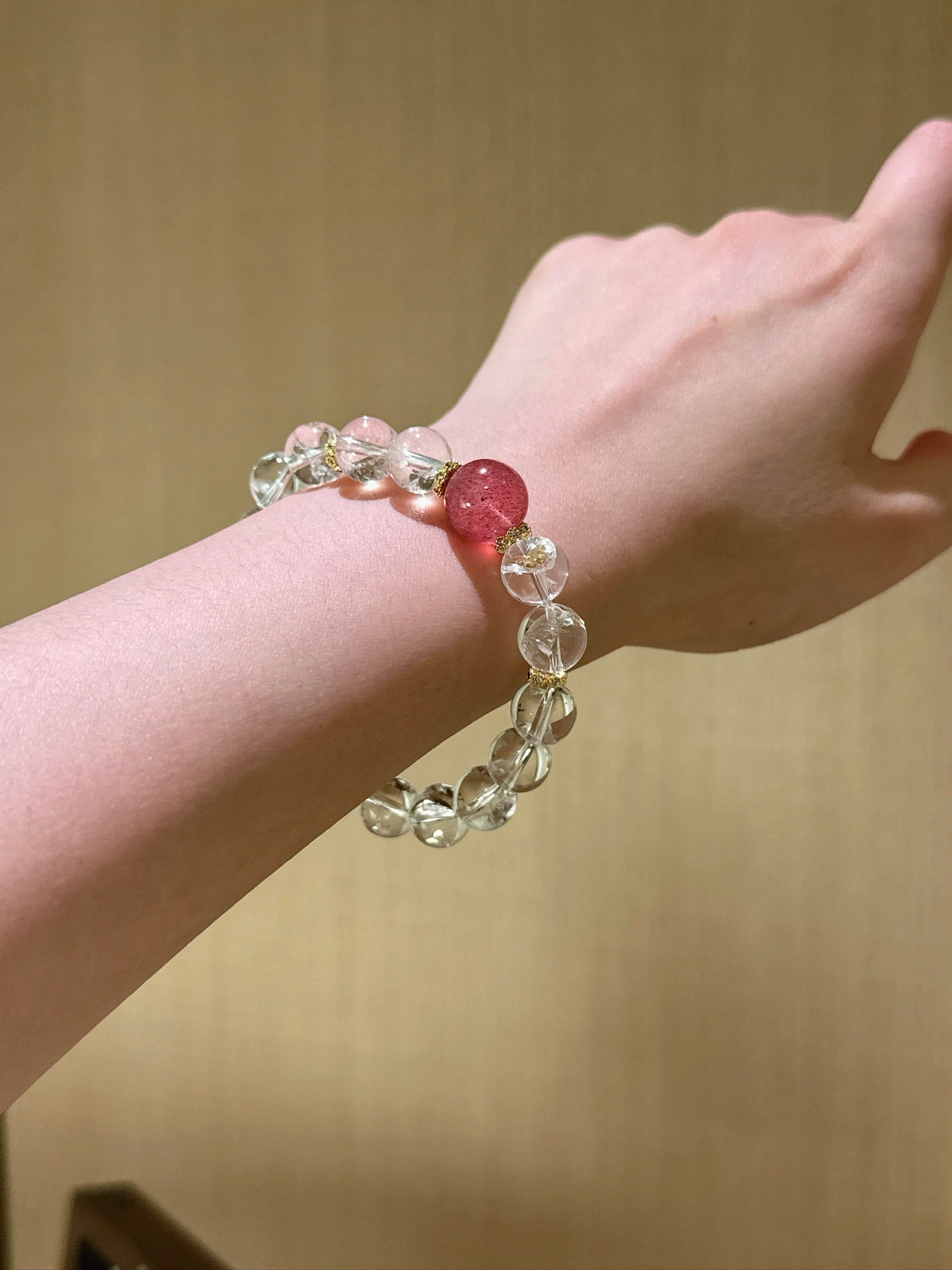 ▫️▪️ White Ace Strawberry Crystal Bracelet